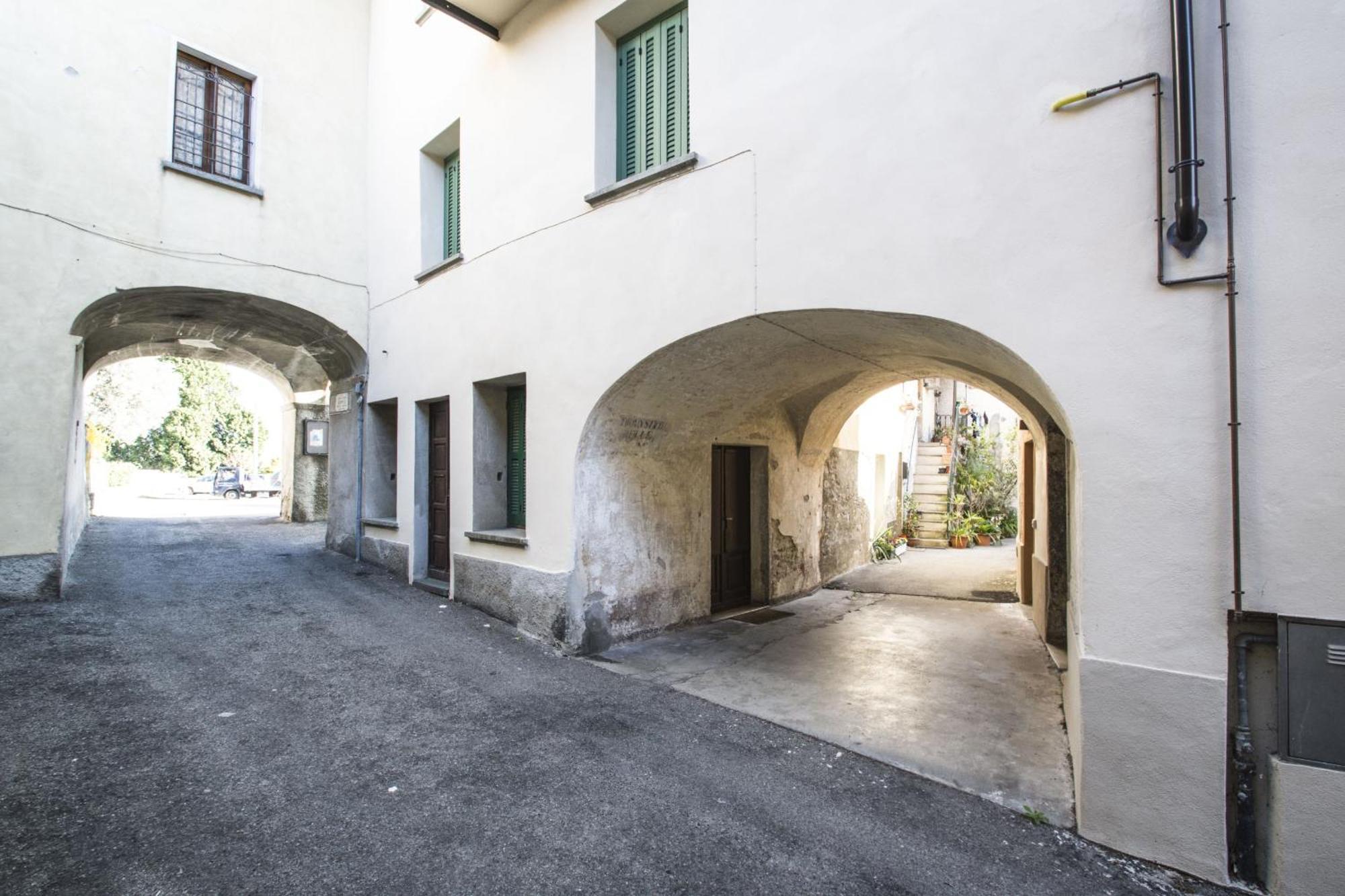 Ferienwohnung Casa Lea Castelveccana Exterior foto